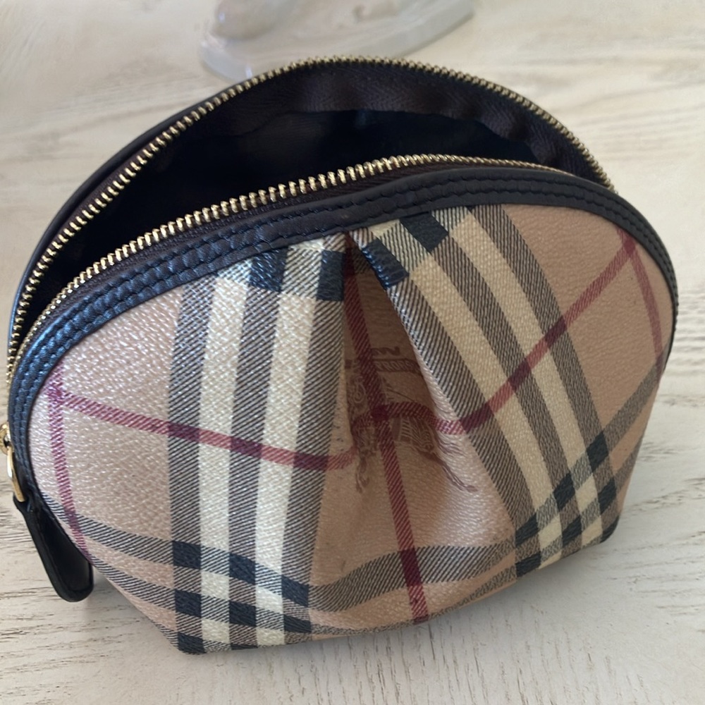 BURBERRY - Picture 2 of 7